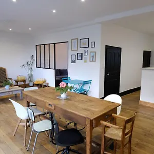 La Maison D'à Coté Hébergement de vacances Naucelle
